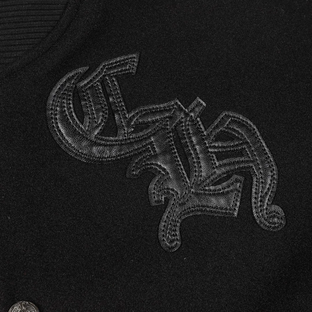 P390 Chrome hearts Chrome hearts embroidered leather baseball jersey - One-to-one restoration of heavy industry hardware accessories - Pocket sword zipper design - Dragon and Phoenix nylon with pebbled hand sleeves M L XL XXL